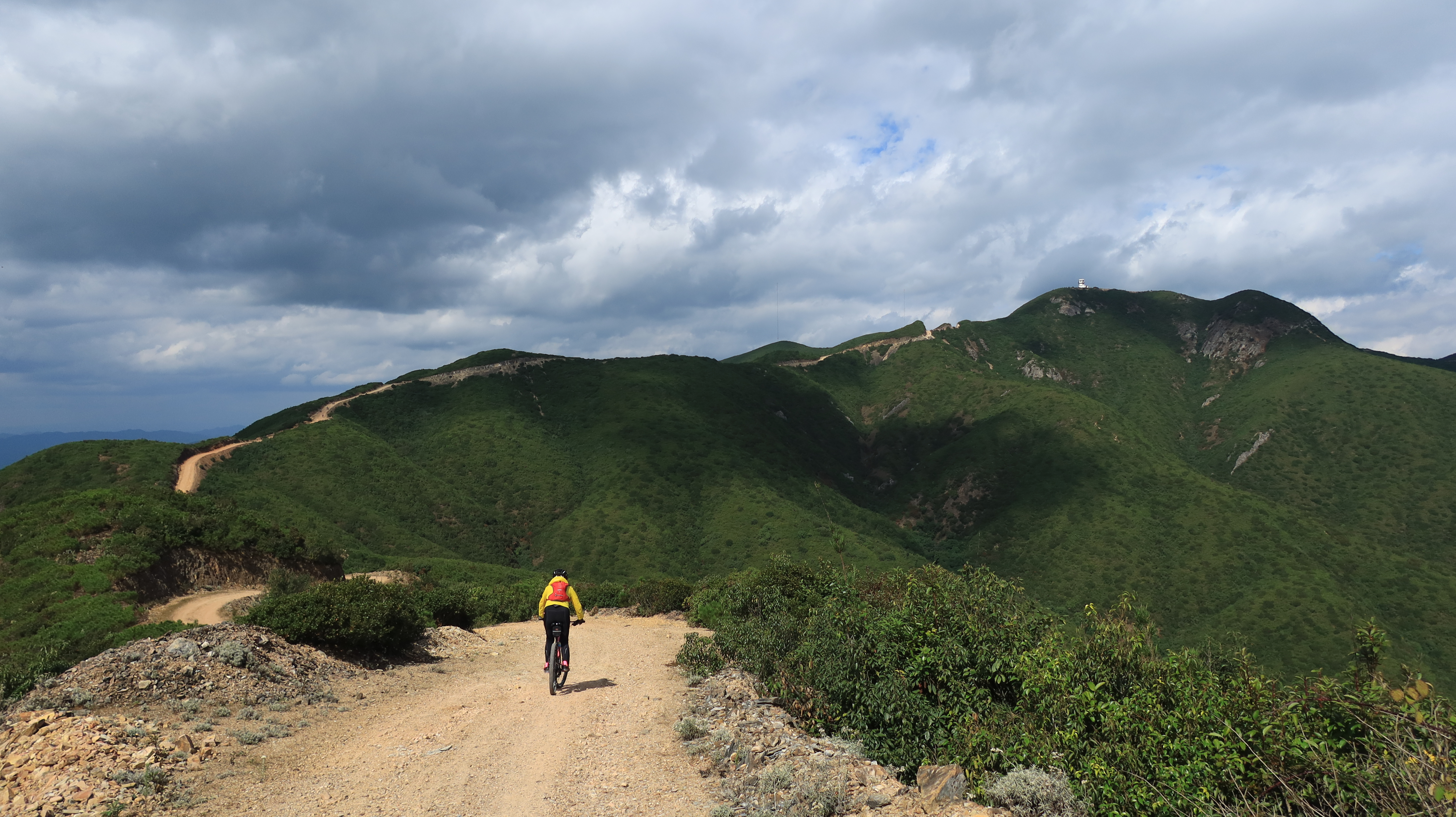 骑行安宁黑风山15 6xCqM7