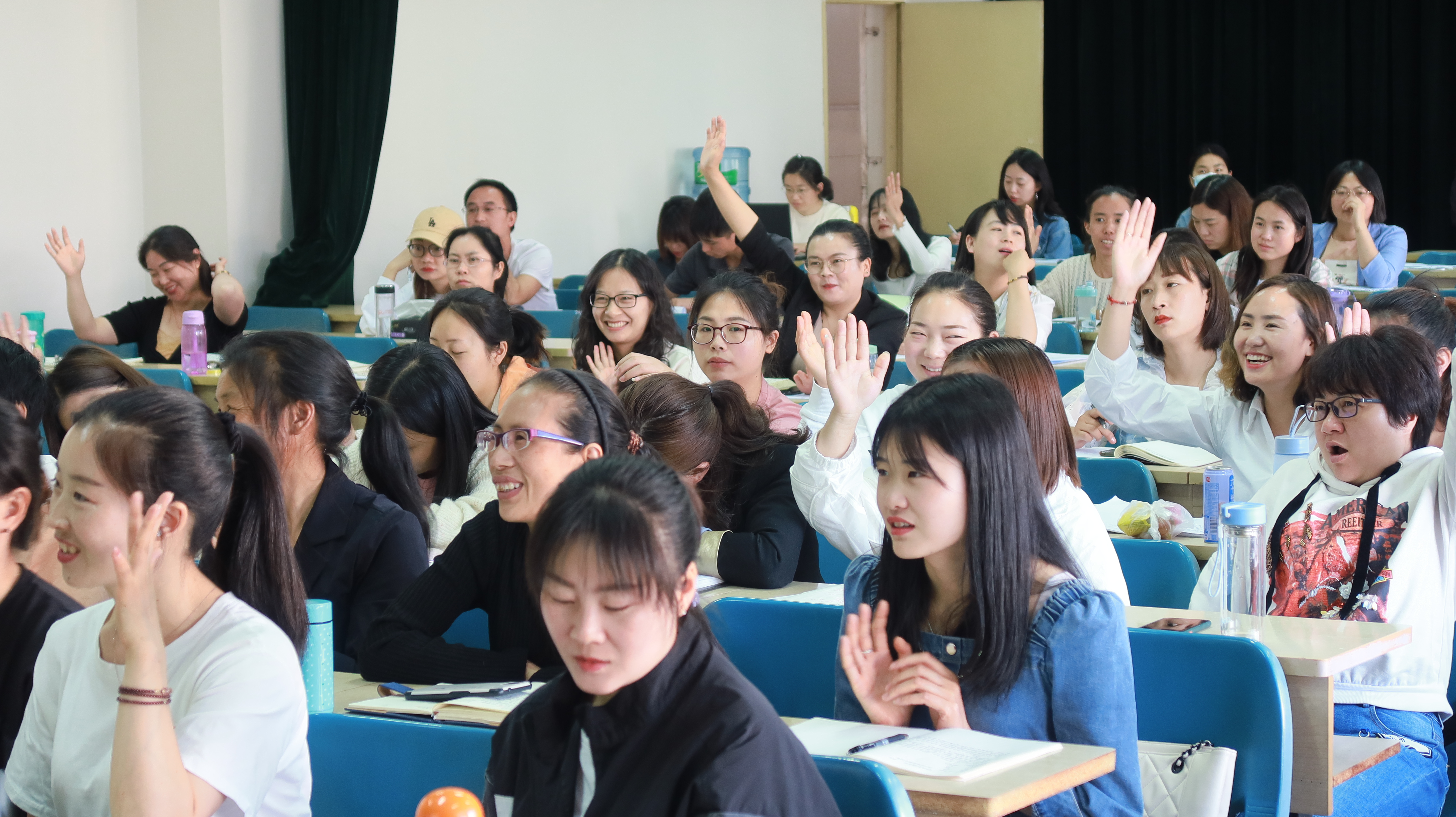 昆明市幼儿园园长培训超能大脑报告会13 UetpVt