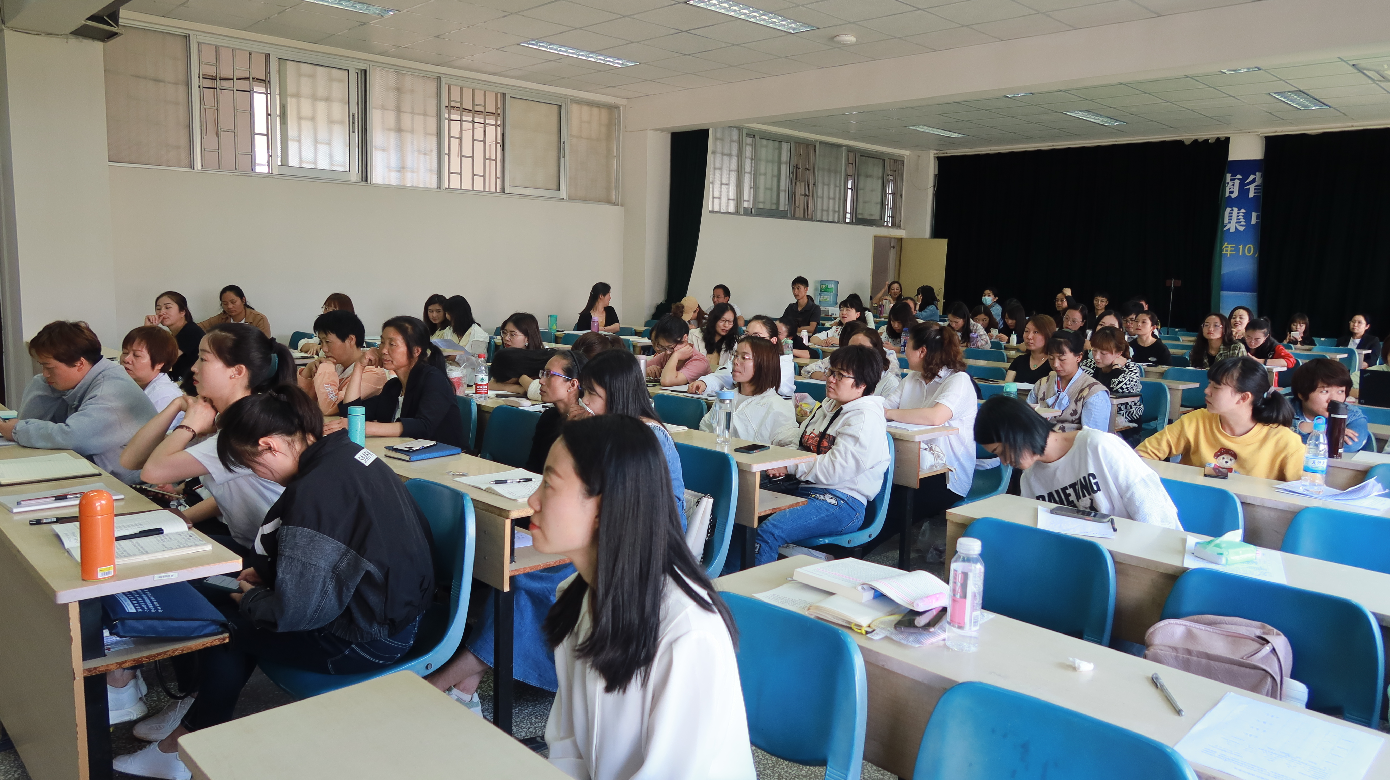 昆明市幼儿园园长培训超能大脑报告会17 JsJ9yx